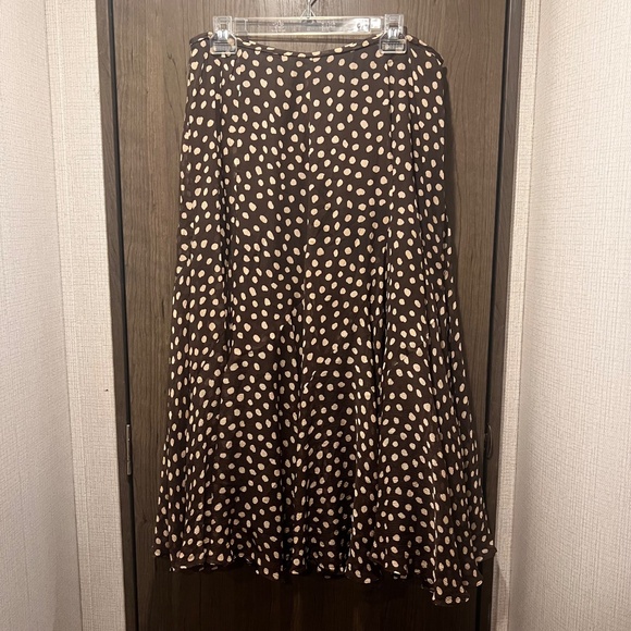 Jones New York 100% Silk Brown & Cream Polka Dot 2-Piece Set Size 10 - Picture 5 of 6